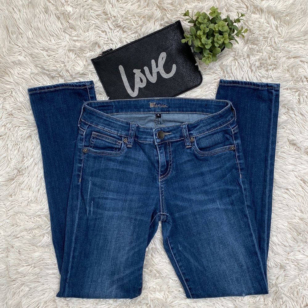 Kut from the Kloth Relaxed Skinny Jeans 💗 Medium Wash
